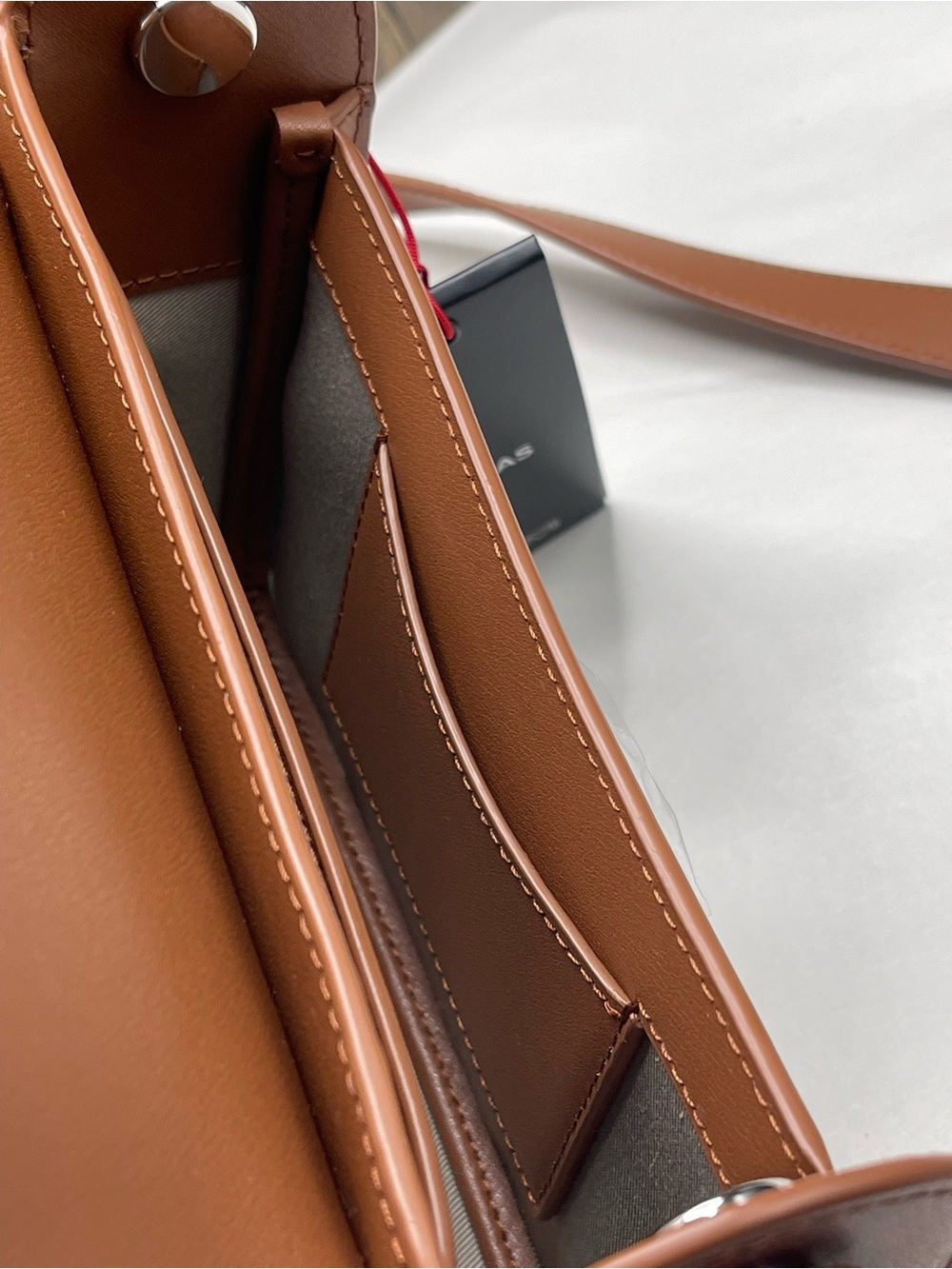 TUMI Olas Small Premium Leather Shoulder Bag (Color : Sienna) - Picture 12 of 16